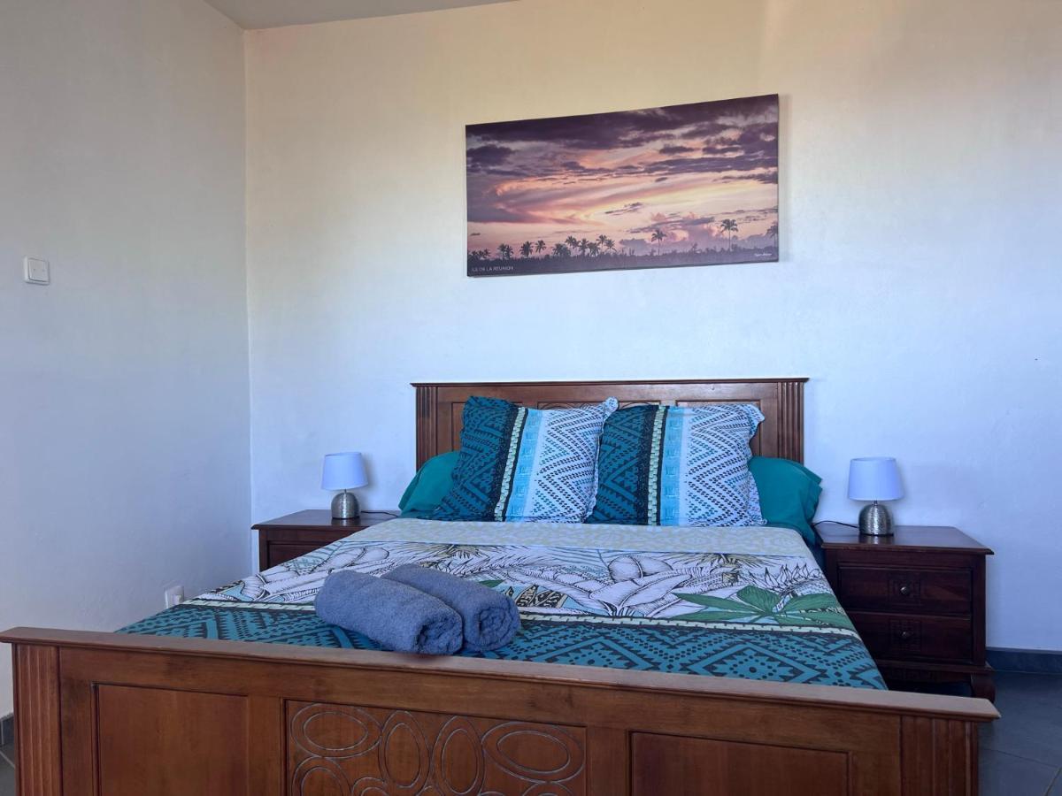 Bed and Breakfast Ferme L'Eau De Coco Saint-Paul Экстерьер фото